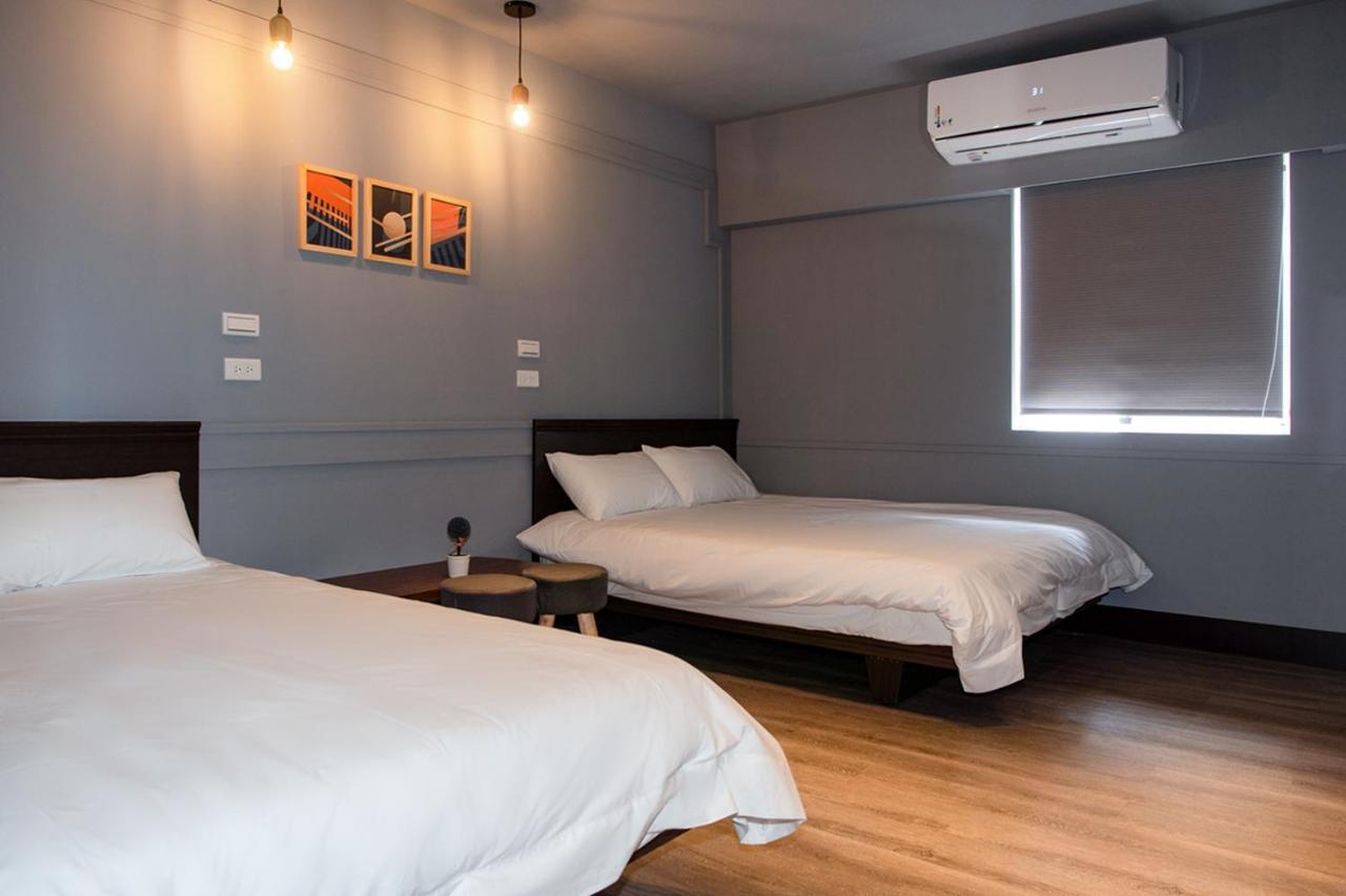 Easyliving Apartment Tainan Exterior photo